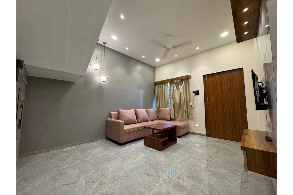 Hotel Sadhana Executive Dapoli Ngoại thất bức ảnh