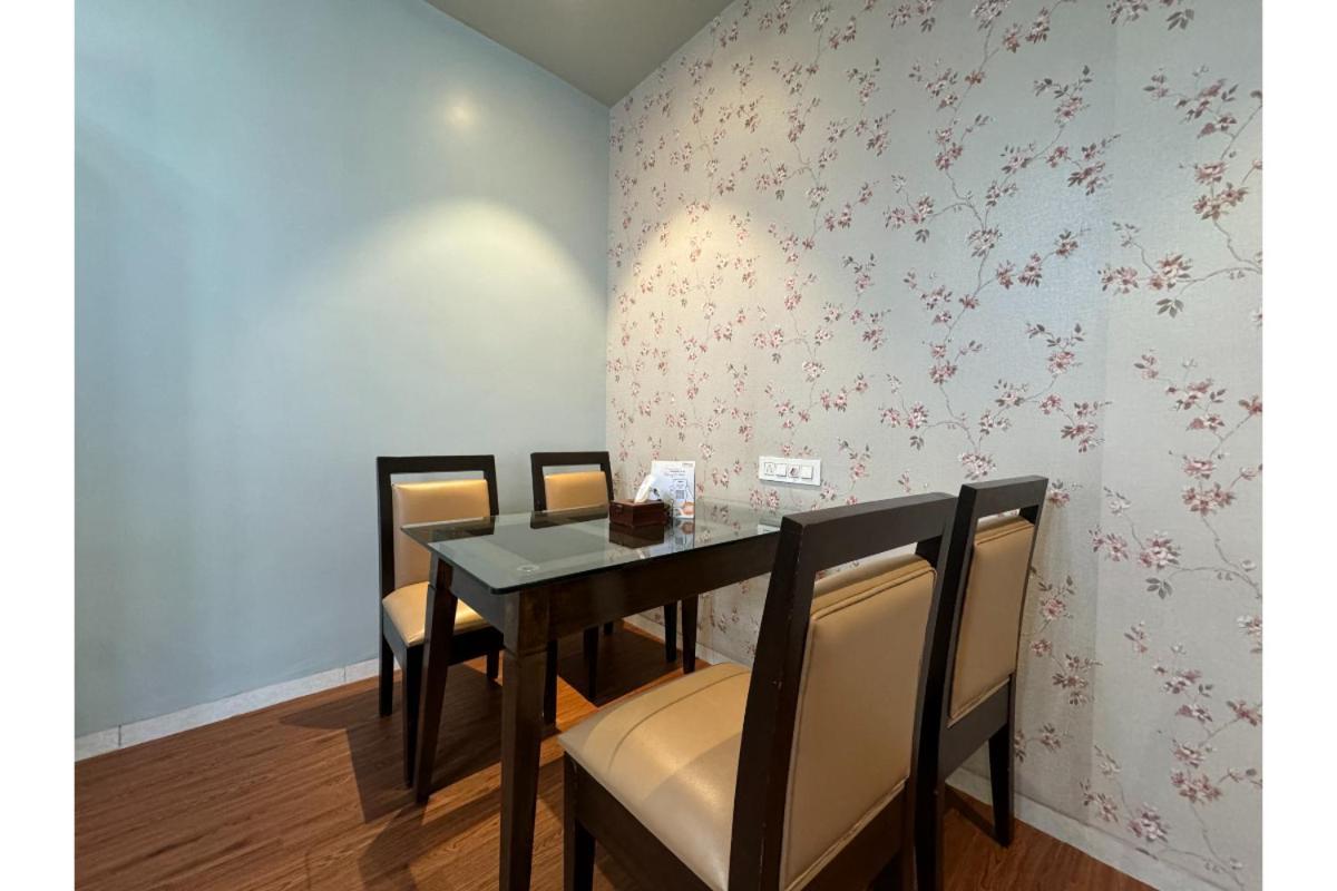 Hotel Sadhana Executive Dapoli Ngoại thất bức ảnh
