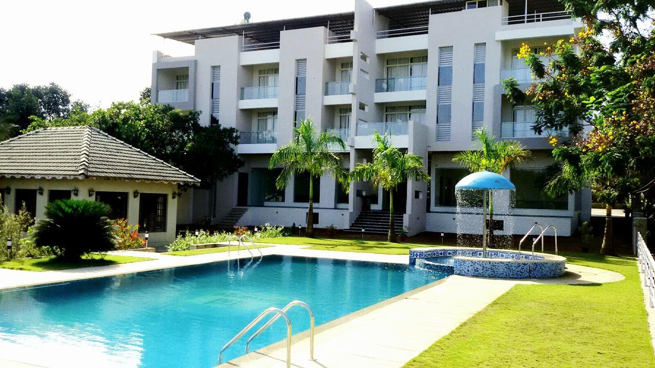 Hotel Sadhana Executive Dapoli Ngoại thất bức ảnh